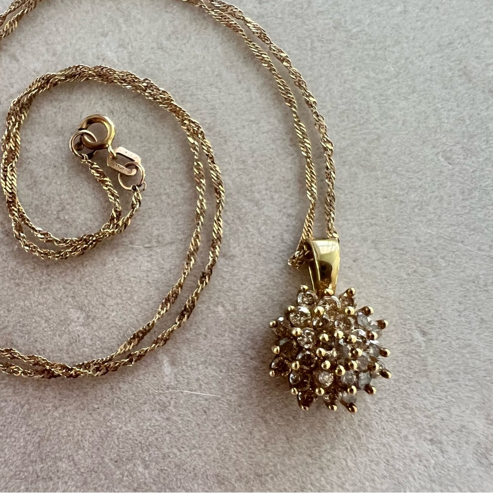 10k solid gold cluster Pendant & Necklace